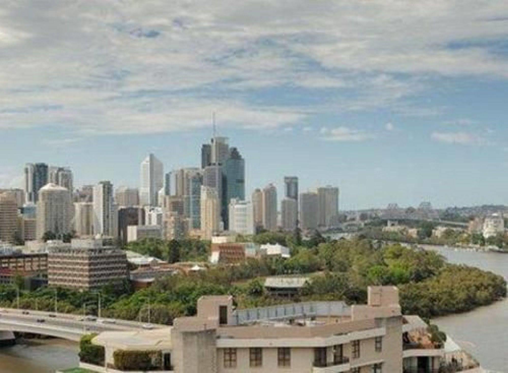 Central Cosmo Apartment Hotel Brisbane Extérieur photo